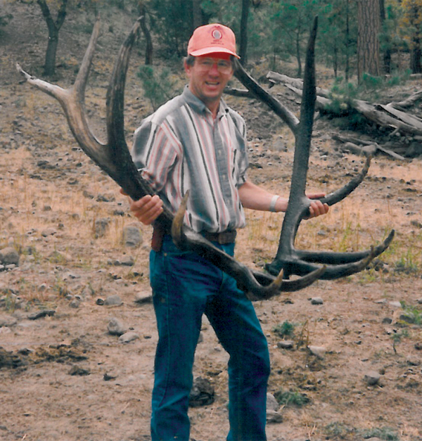 Larry Potterfield with the souvenir measured at 353 7/8”. Larry Potterfield with the souvenir measured at 353 7/8”.