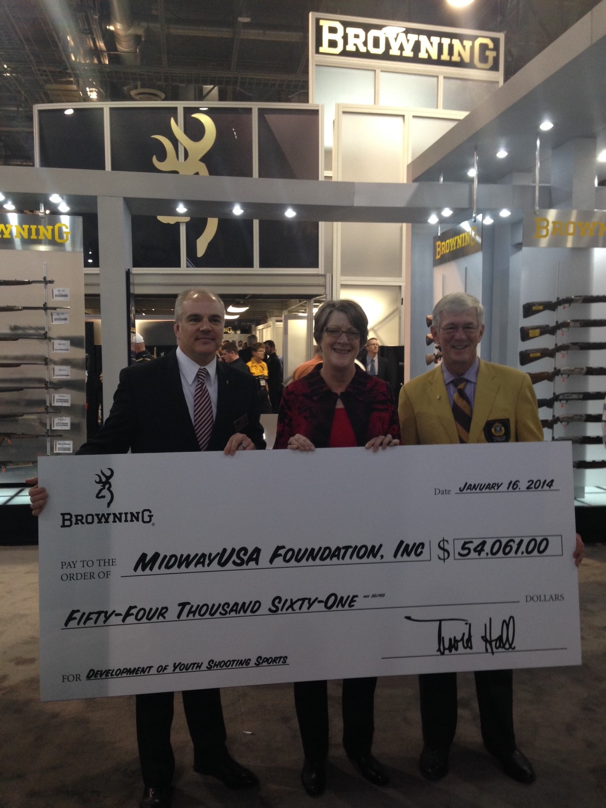 (Left to Right) Travis Hall; CEO of Browning/Winchester, Brenda Potterfield, Larry Potterfield; Founders of MidwayUSA Foundation (Left to Right) Travis Hall; CEO of Browning/Winchester, Brenda Potterfield, Larry Potterfield; Founders of MidwayUSA Foundation